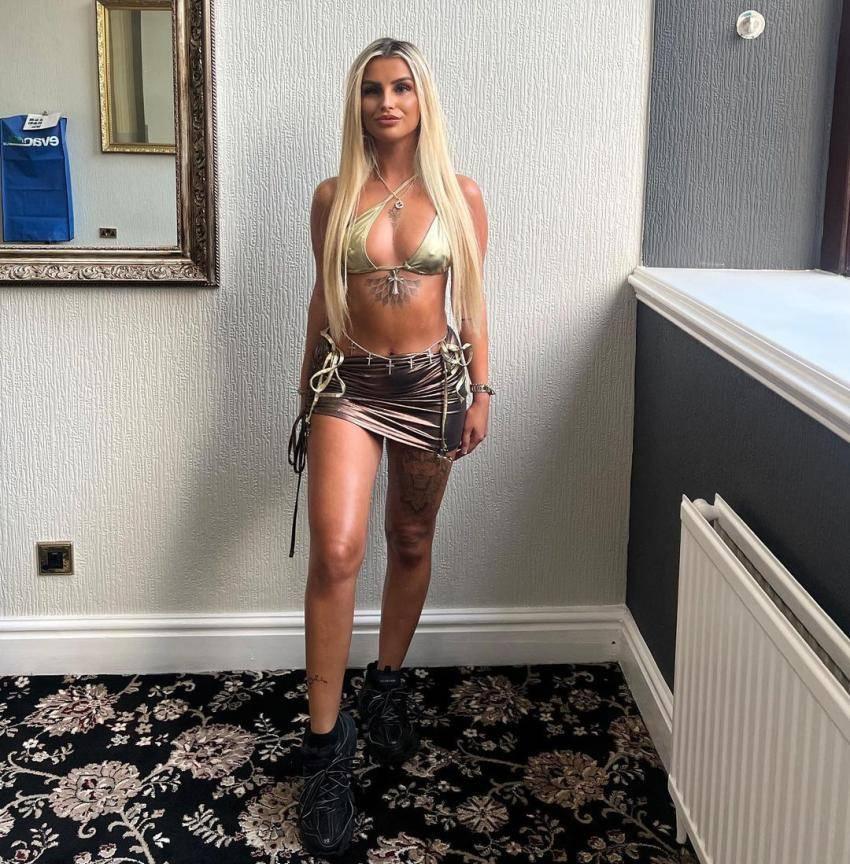 Profil de Léna à Paris (75011)