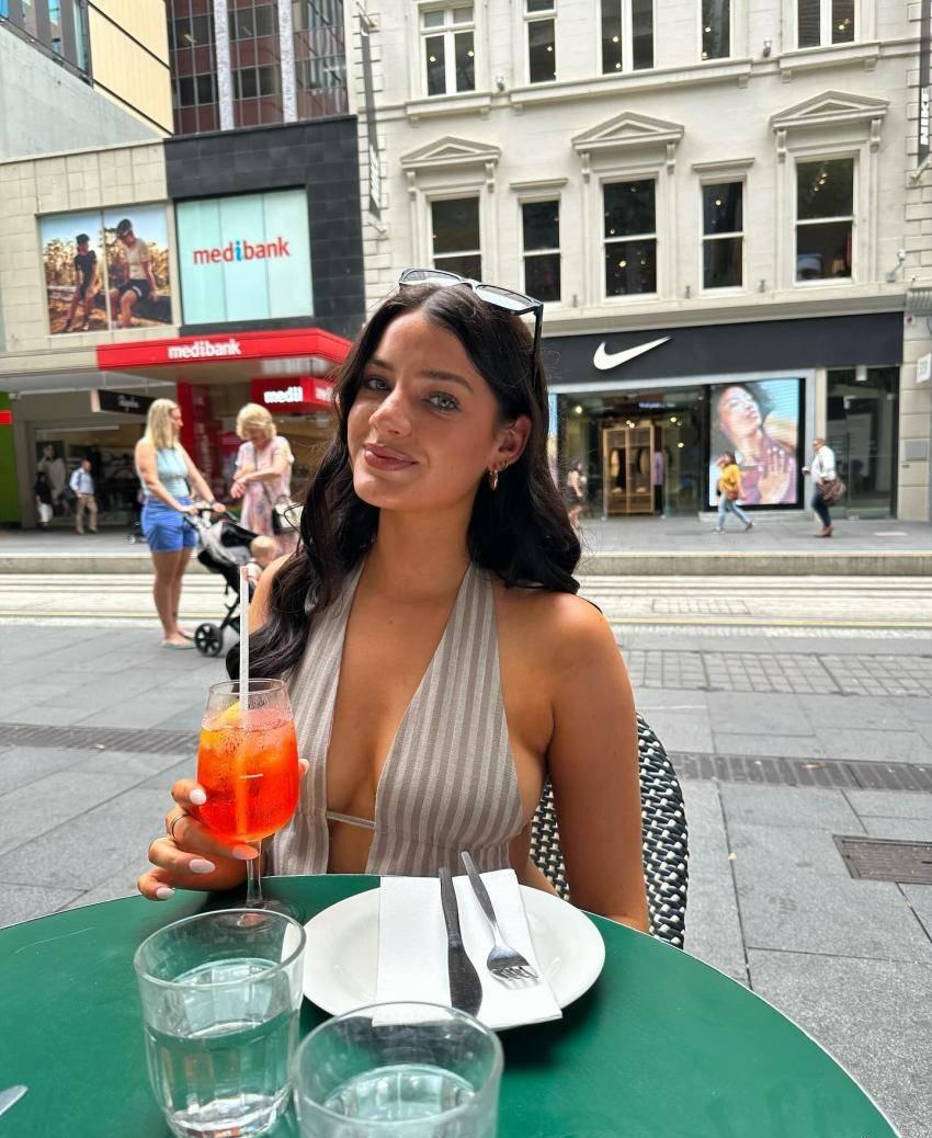 Profil de Lola à Chalon-sur-Saône (71100)