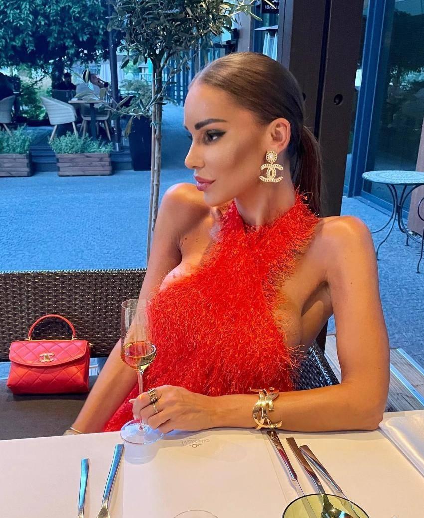 Profil de Léna à Niort (79000)