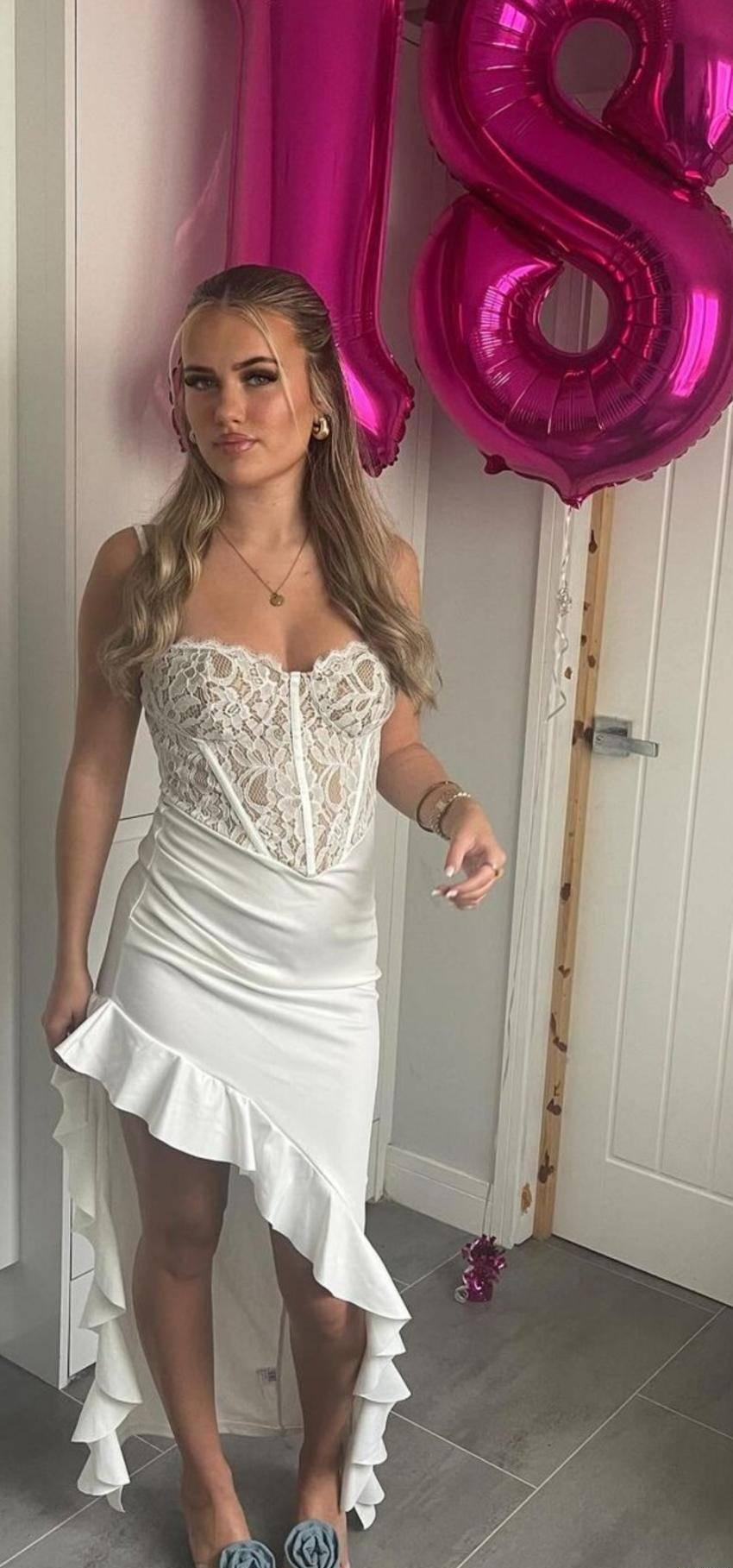 Profil de Léna à Niort (79000)