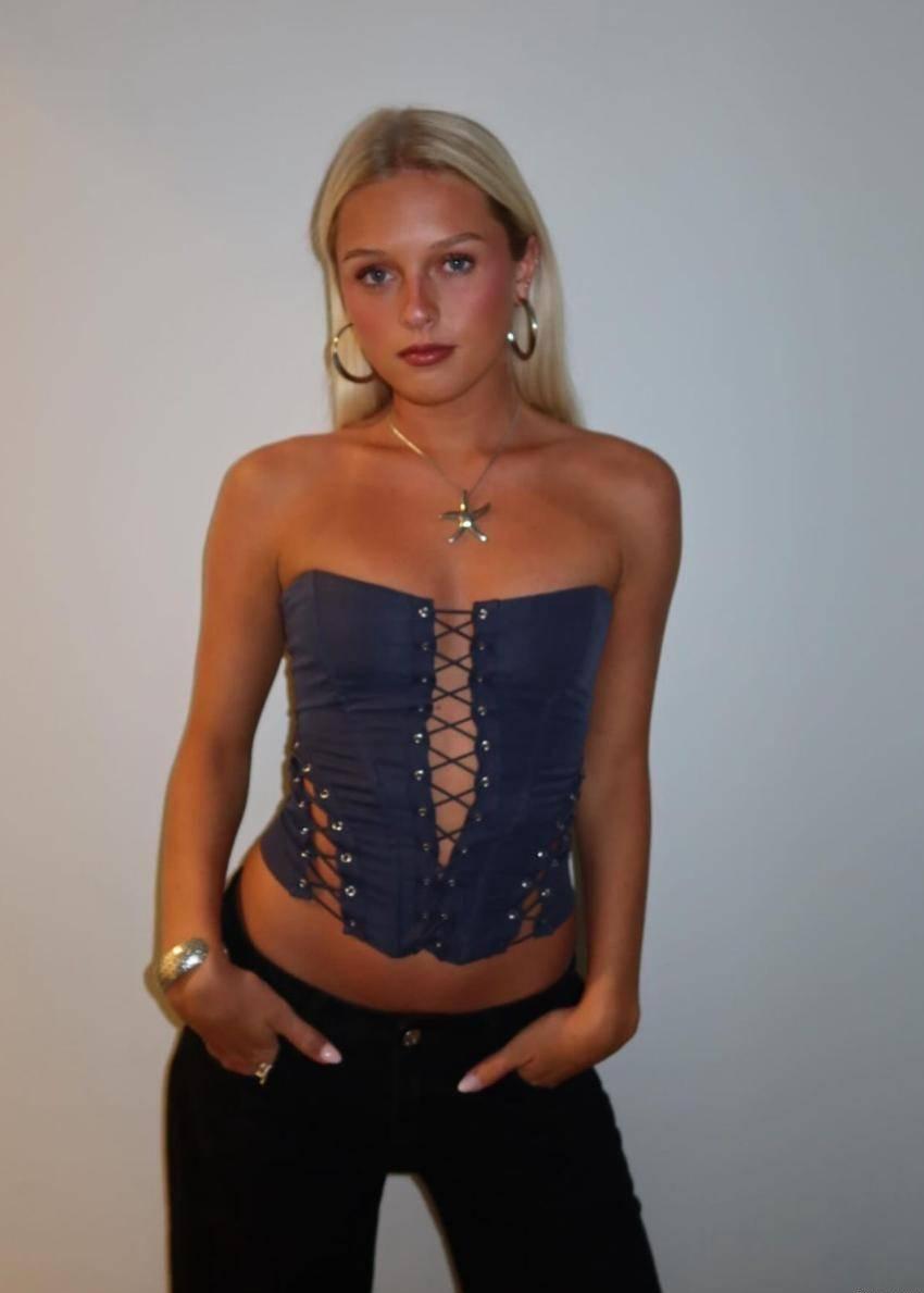 Profil de Léna à Angoulême (16000)