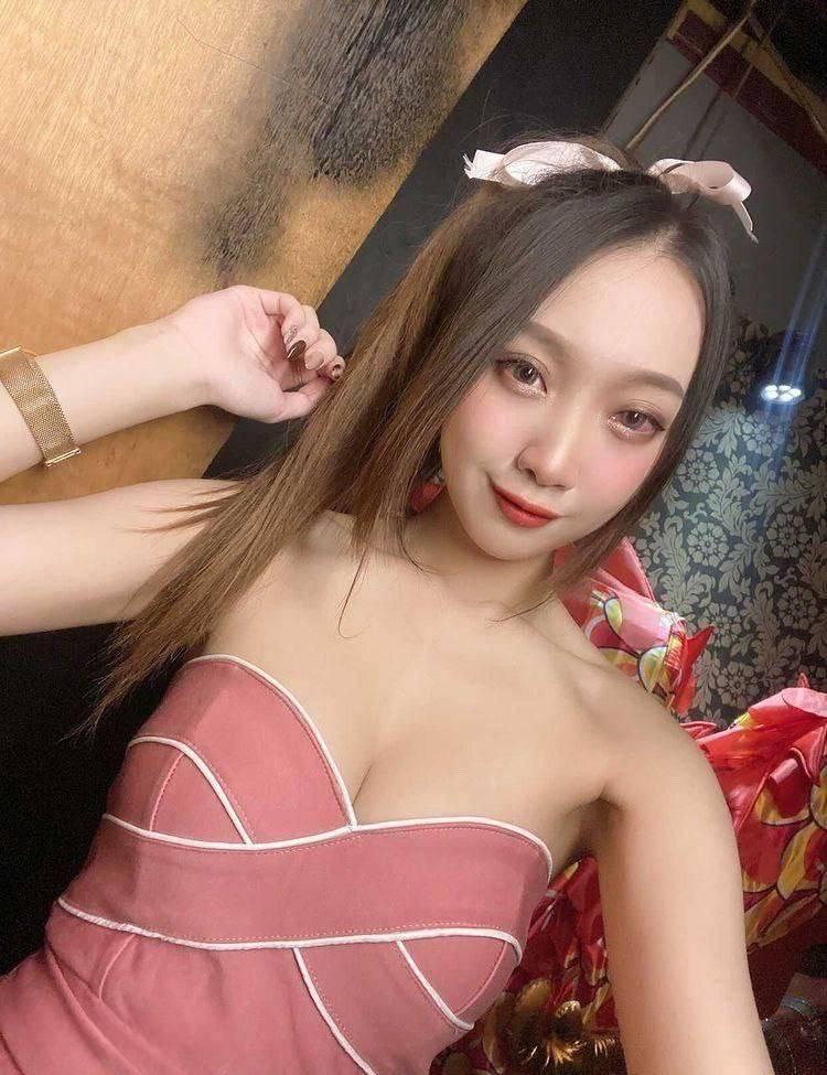 Profil de Léna à Bourg-en-Bresse (01000)