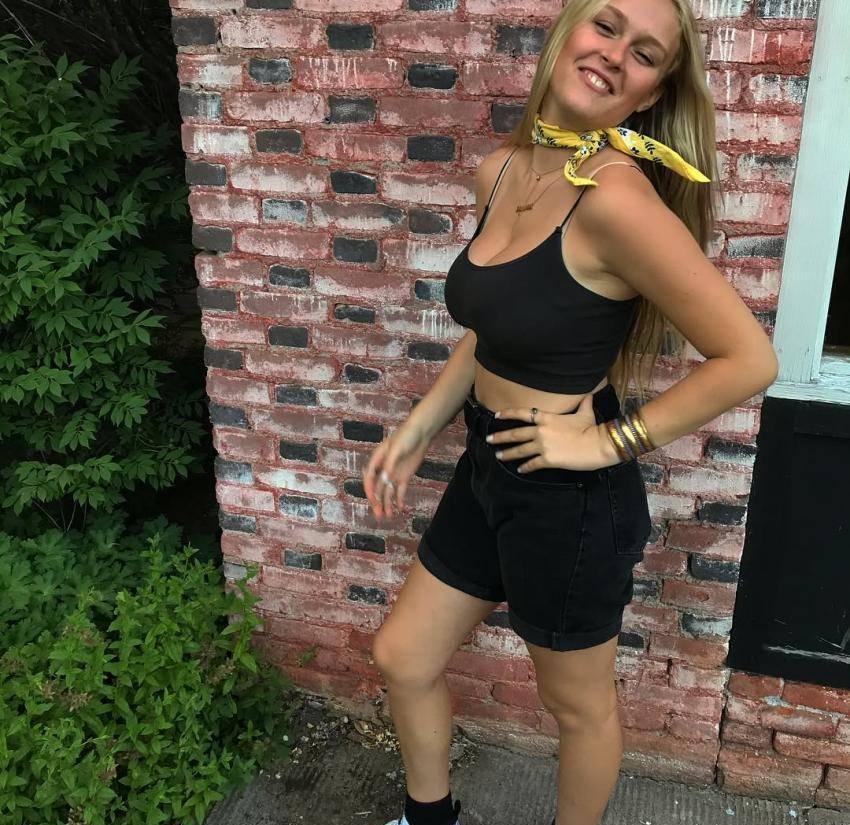 Profil de Léna à Bourges (18000)