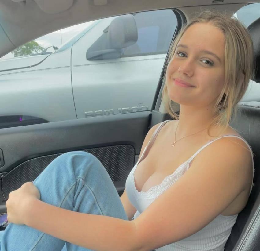 Profil de Lola à Bourges (18000)